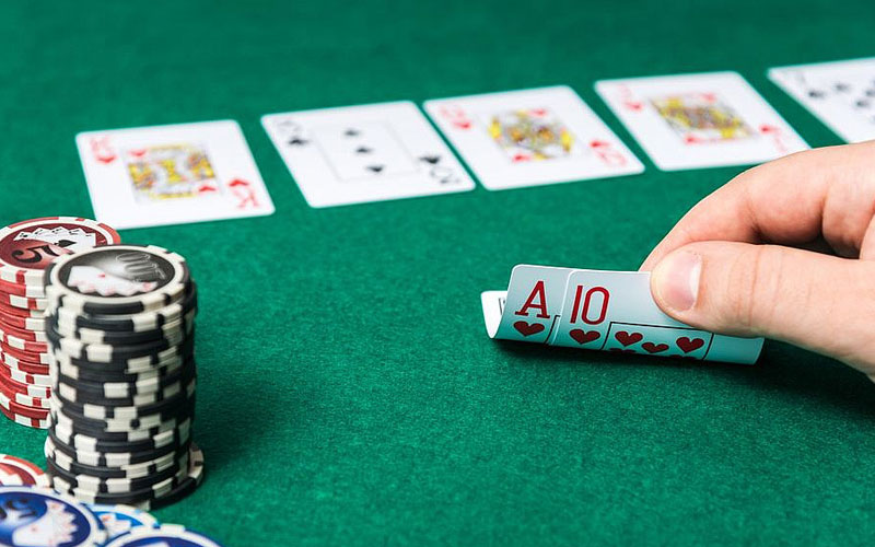 Mánh khóe bịp Poker thứ năm - Báo giả bài đẹp